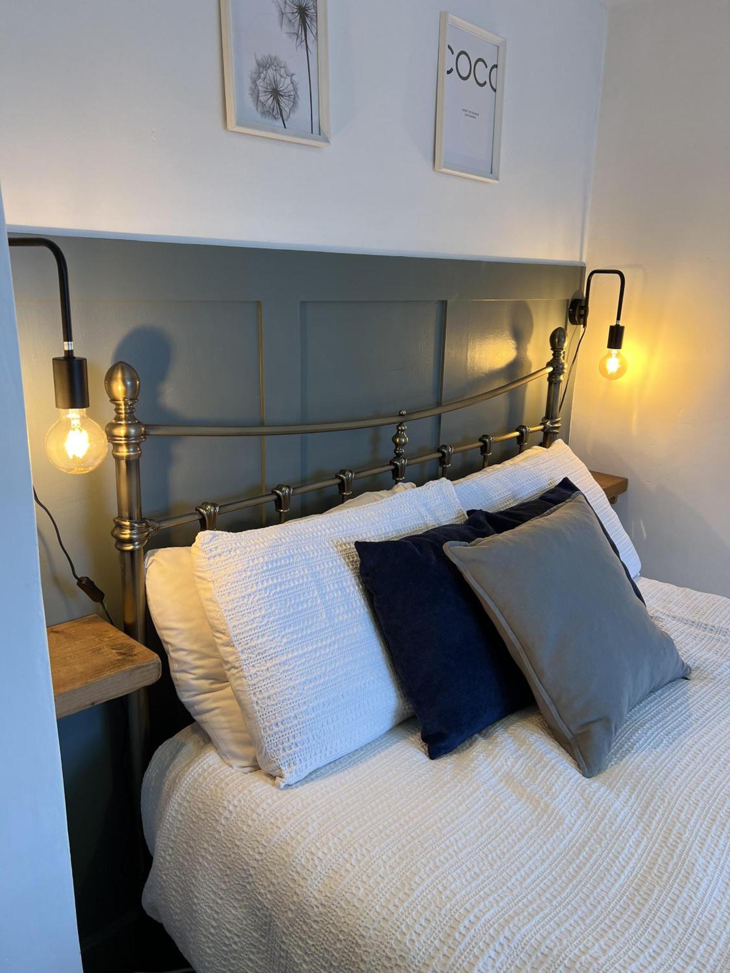 Cosy Two Bedrooom Cottage Set In A Dorset Village 스터민스터뉴턴 외부 사진